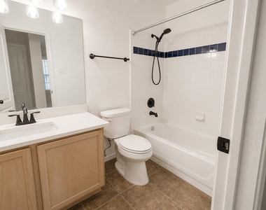 3844 Laurel Ridge Dr - Photo Thumbnail 12