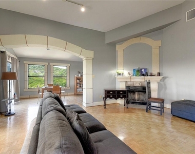1712 Lakeshore Dr - Photo Thumbnail 3