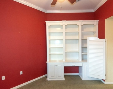 102 Harness Ln - Photo Thumbnail 17