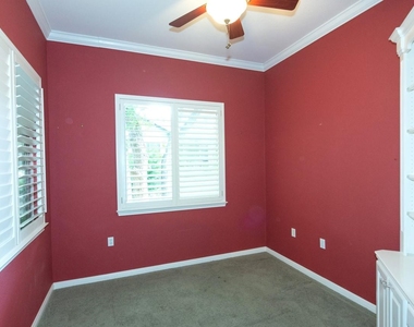 102 Harness Ln - Photo Thumbnail 18