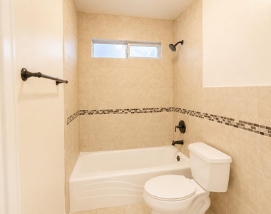 501 Amaryllis Ave - Photo Thumbnail 7