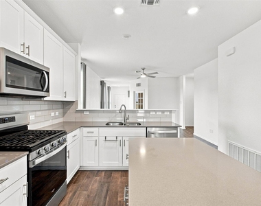 100 Bennington Dr - Photo Thumbnail 11