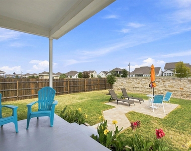 100 Bennington Dr - Photo Thumbnail 24