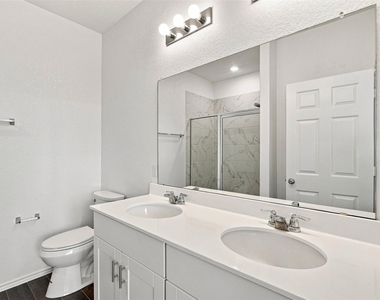 100 Bennington Dr - Photo Thumbnail 23