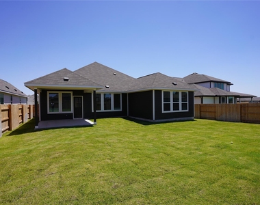 303 Bear Oak St - Photo Thumbnail 24