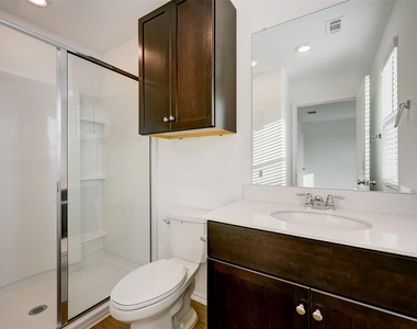 7325 Spotted Leaf Way - Photo Thumbnail 14