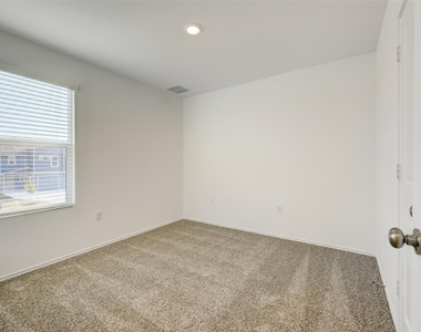 7325 Spotted Leaf Way - Photo Thumbnail 13