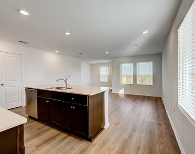 7325 Spotted Leaf Way - Photo Thumbnail 3