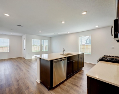 7325 Spotted Leaf Way - Photo Thumbnail 5