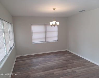 5869 White Sands Road - Photo Thumbnail 3