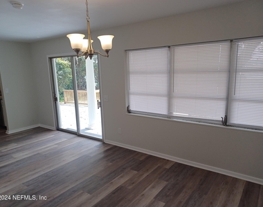 5869 White Sands Road - Photo Thumbnail 4