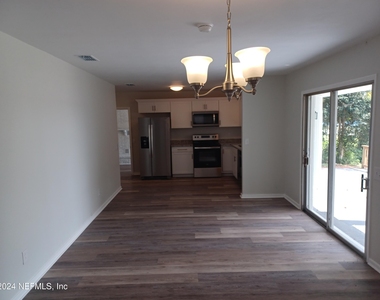 5869 White Sands Road - Photo Thumbnail 5