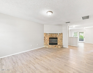 11491 Revenue Court - Photo Thumbnail 3
