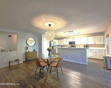 963 Collinswood Drive - Photo Thumbnail 3