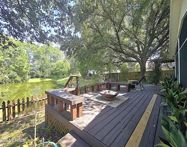 963 Collinswood Drive - Photo Thumbnail 13