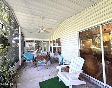 963 Collinswood Drive - Photo Thumbnail 12