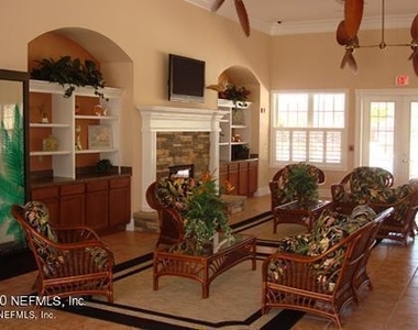 8215 Green Parrot Road - Photo Thumbnail 25