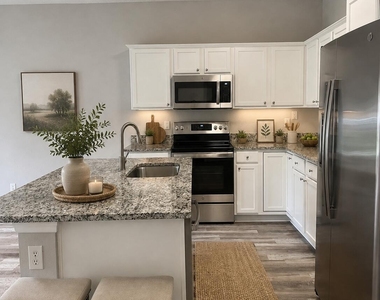 434 Honeycomb Way - Photo Thumbnail 9