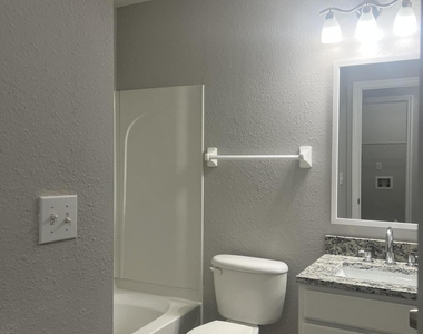 434 Honeycomb Way - Photo Thumbnail 19