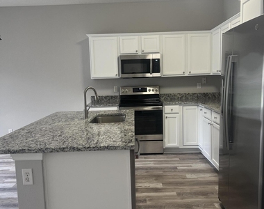 434 Honeycomb Way - Photo Thumbnail 8