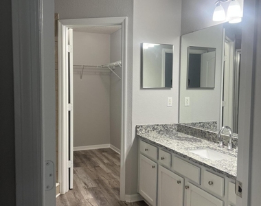 434 Honeycomb Way - Photo Thumbnail 14
