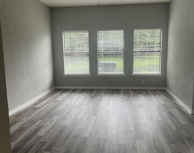 434 Honeycomb Way - Photo Thumbnail 4