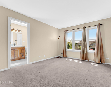 532 Heritage Drive - Photo Thumbnail 16