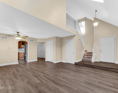 532 Heritage Drive - Photo Thumbnail 5