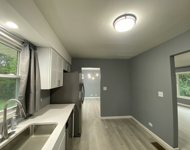819 59th Street - Photo Thumbnail 10
