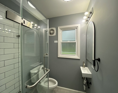 819 59th Street - Photo Thumbnail 23