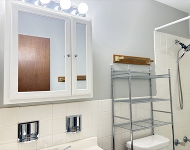 10373 Dearlove Road - Photo Thumbnail 15