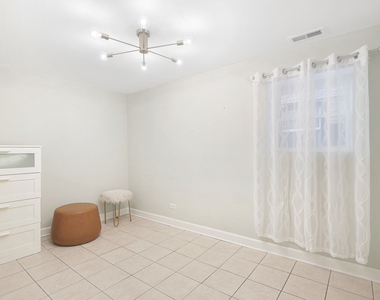 3112 N Davlin Court - Photo Thumbnail 12