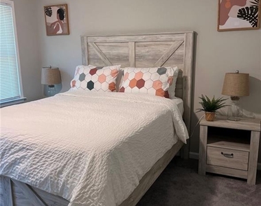 145 Sequoyah Drive - Photo Thumbnail 7