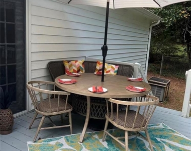 145 Sequoyah Drive - Photo Thumbnail 8