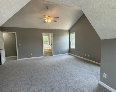2910 Arden Ridge Drive - Photo Thumbnail 10