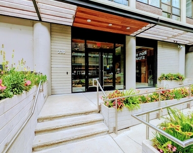 230 E Ontario Street - Photo Thumbnail 1