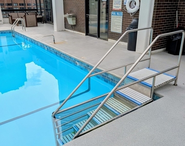 230 E Ontario Street - Photo Thumbnail 23