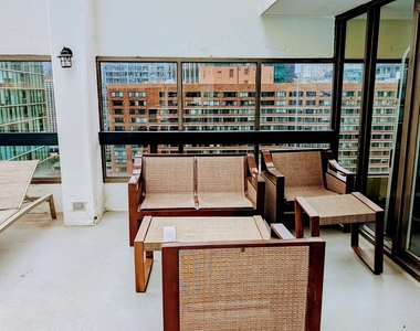 230 E Ontario Street - Photo Thumbnail 26