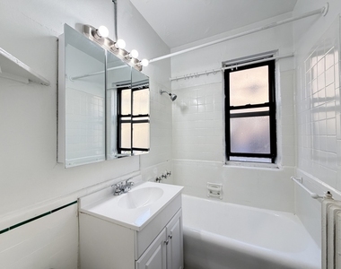 434 W Wellington Avenue - Photo Thumbnail 16