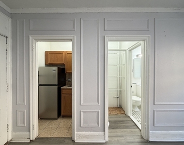 434 W Wellington Avenue - Photo Thumbnail 1
