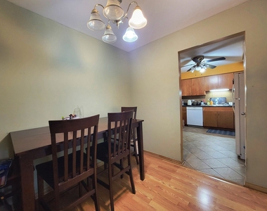 1425 Sandpebble Drive - Photo Thumbnail 3