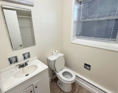 6235 N Mozart Street - Photo Thumbnail 2