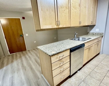 9655 Woods Drive - Photo Thumbnail 6