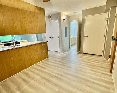 9655 Woods Drive - Photo Thumbnail 4