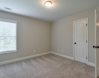 4688 Cantrell Road - Photo Thumbnail 28