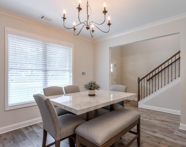 4688 Cantrell Road - Photo Thumbnail 10