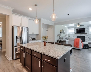 4688 Cantrell Road - Photo Thumbnail 14
