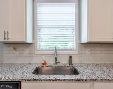 4688 Cantrell Road - Photo Thumbnail 15