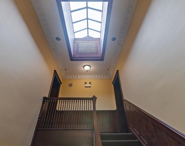 442 E 48th Street - Photo Thumbnail 6