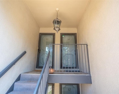 54 Monet Court Nw - Photo Thumbnail 2